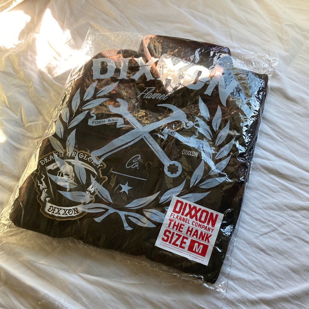 Dixxon women’s “The Hank” size medium flannel